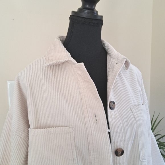Matty M Corduroy Shirt Jacket Women's Small Cream Button Up Jacket NWT - Picture 8 of 16